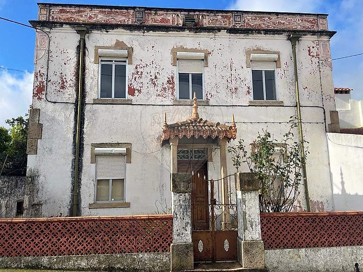 Moradia T4 à venda em Crato e Mártires, Flor da Rosa e Vale do Peso