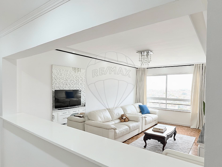 Apartamento T2 em Sintra Algueirao Mem Martins