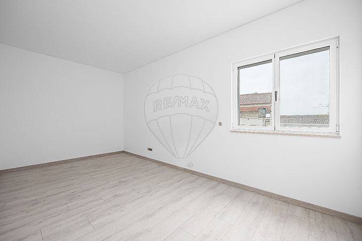 Apartamento T Venda Em Alenquer Santo Est V O E Triana Alenquer