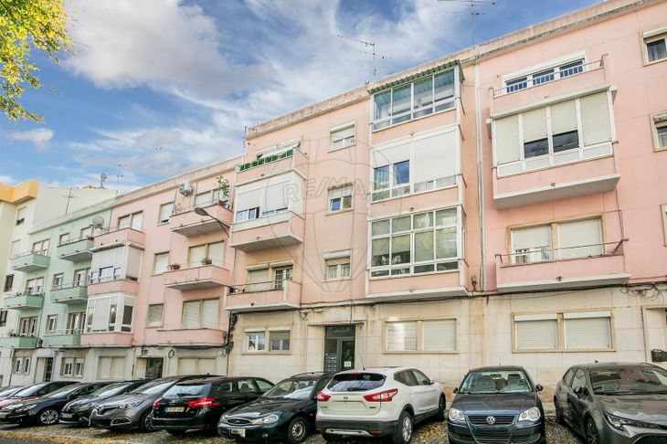 Apartamento T Venda Em Benfica Lisboa Re Max