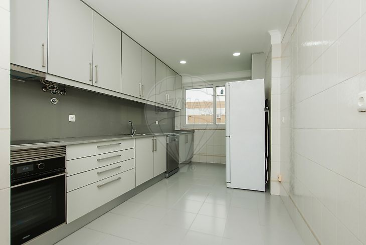 Apartamento T Para Arrendar Em Benfica Lisboa Re Max