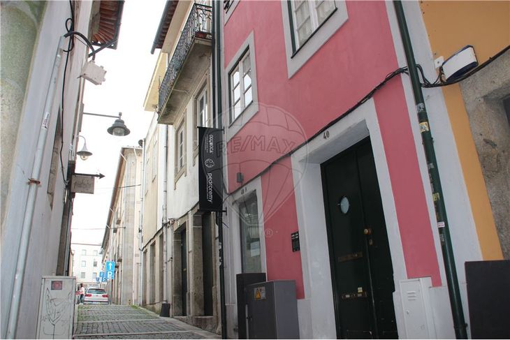 Loja em Braga (Maximinos, Sé e Cividade), Braga