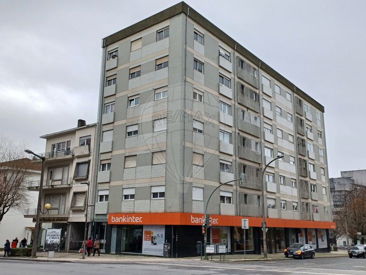 Apartamento T3 em Braga (São José de São Lázaro e São João do Souto), Braga