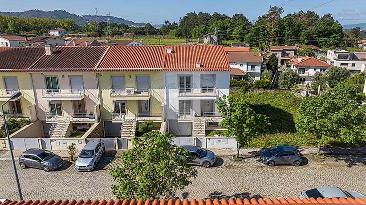 Moradia T4 à venda em Santa Lucrécia de Algeriz e Navarra, Braga | RE/MAX