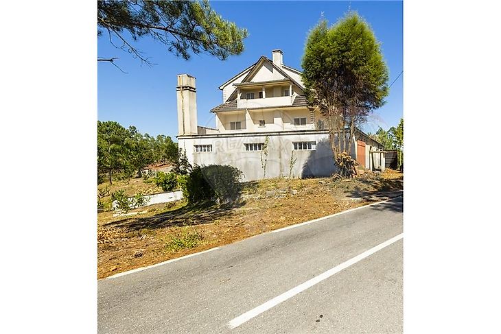 Moradia T5 à venda em Espite, Ourém RE/MAX