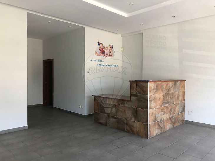 Loja à venda em Escapães, Santa Maria da Feira RE/MAX