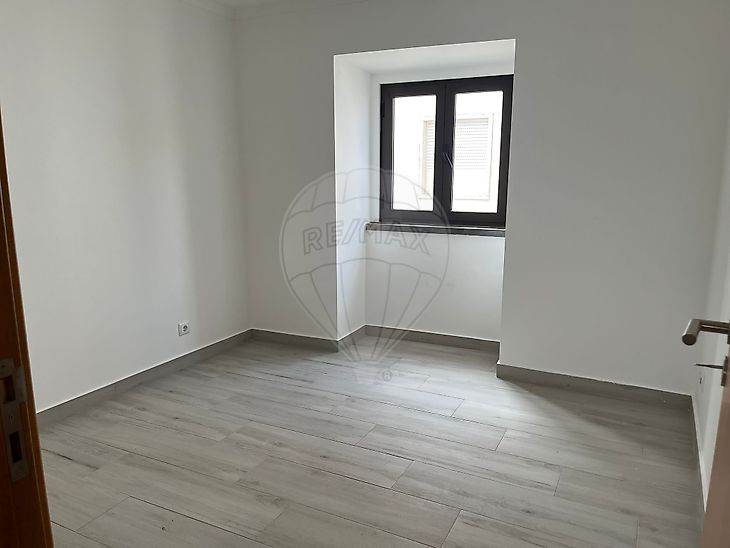 125541071-2