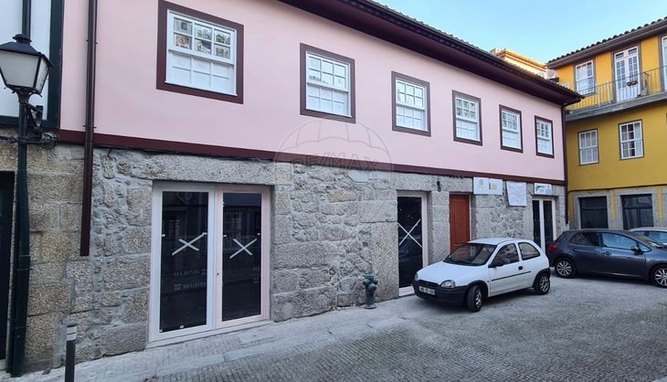 Apartamento T0 em Oliveira, São Paio e São Sebastião, Guimarães