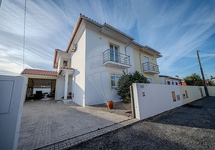 Moradia T4