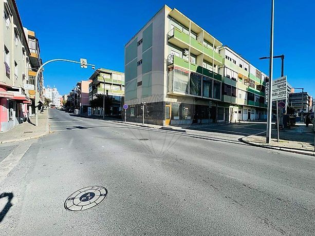 LOJA/COMÉRCIO - BARREIRO, ALTO DO SEIXALINHO