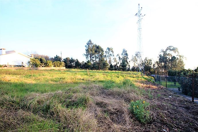 Land for sale in Vila Nova de Famalicão, Portugal — €355,000