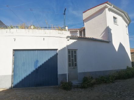 Casas De Madeira - Moradias - Casas em Vila de Rei - OLX Portugal