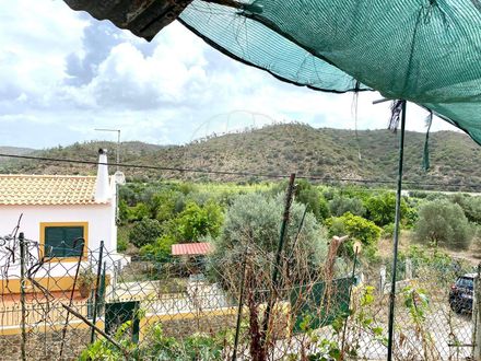 House in Amares / Luís Peixoto