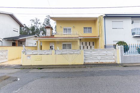 2 casas para comprar em