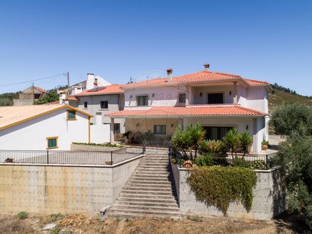 vendas Casas de luxo em Província de Vila de Rei - Imóveis de alto padrão  Província de Vila de Rei 