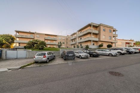 Apartamento T2 de 127 m², à venda em Canidelo, Vila Nova de Gaia.