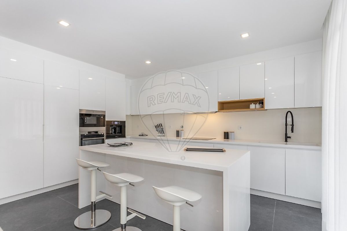 development-picture-0