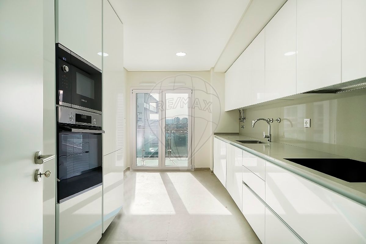 development-picture-0