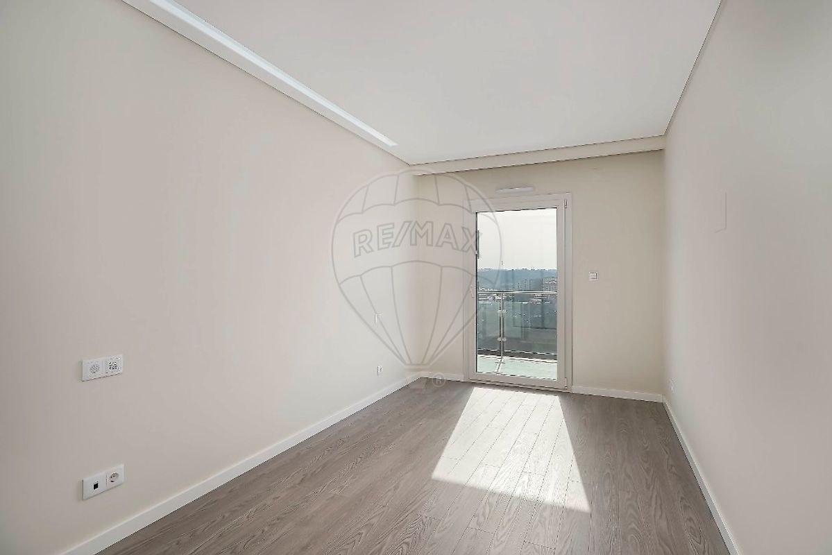 development-picture-0