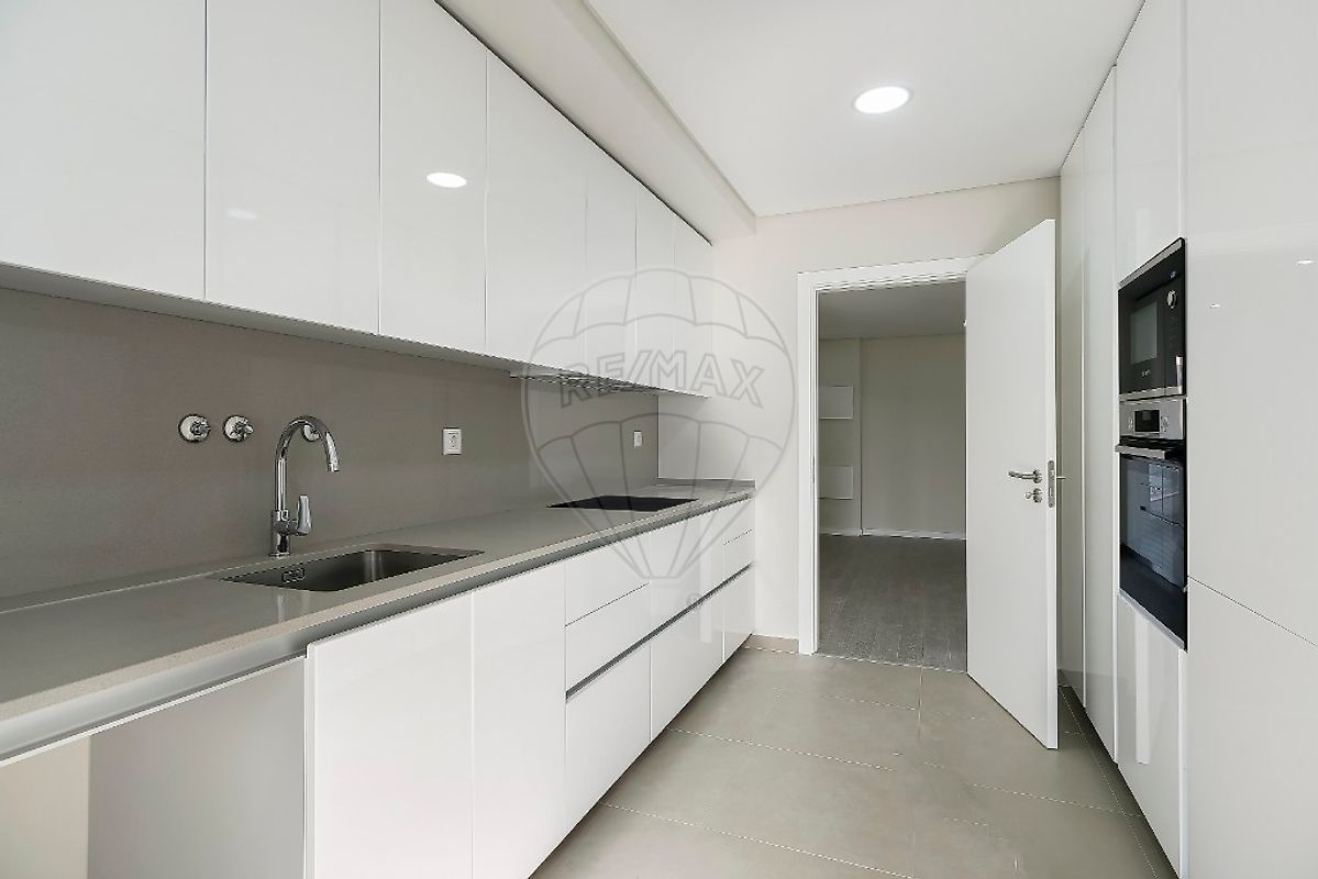 development-picture-0