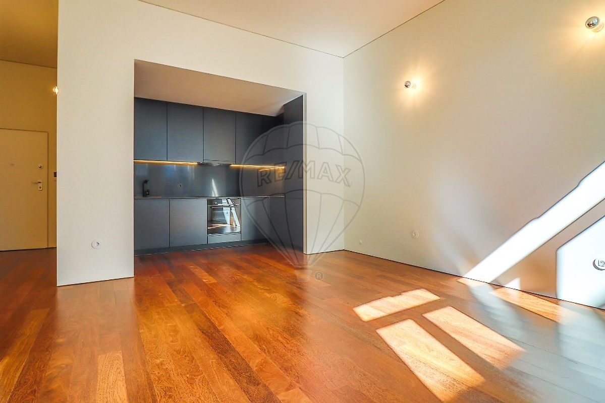 development-picture-0