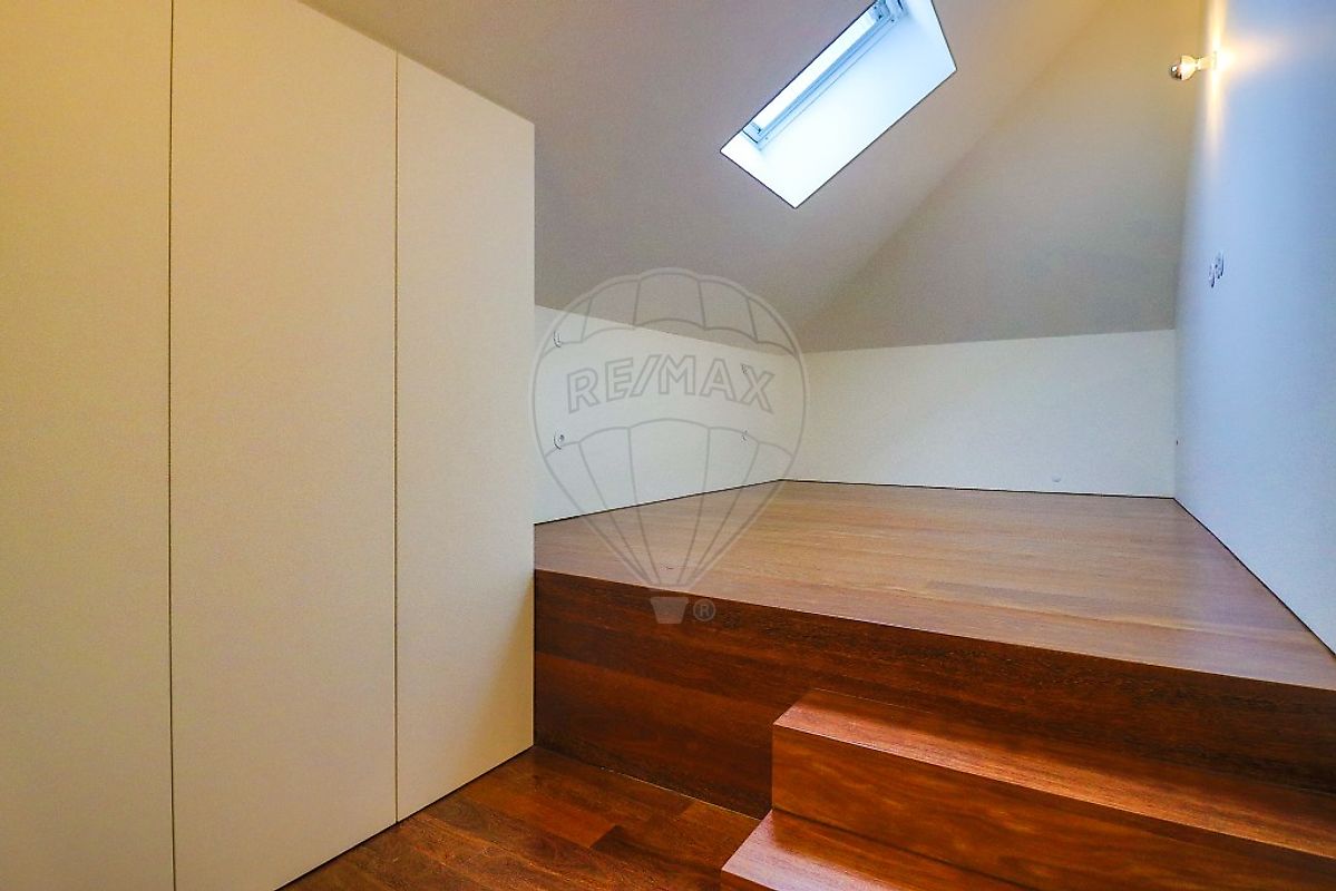 development-picture-0