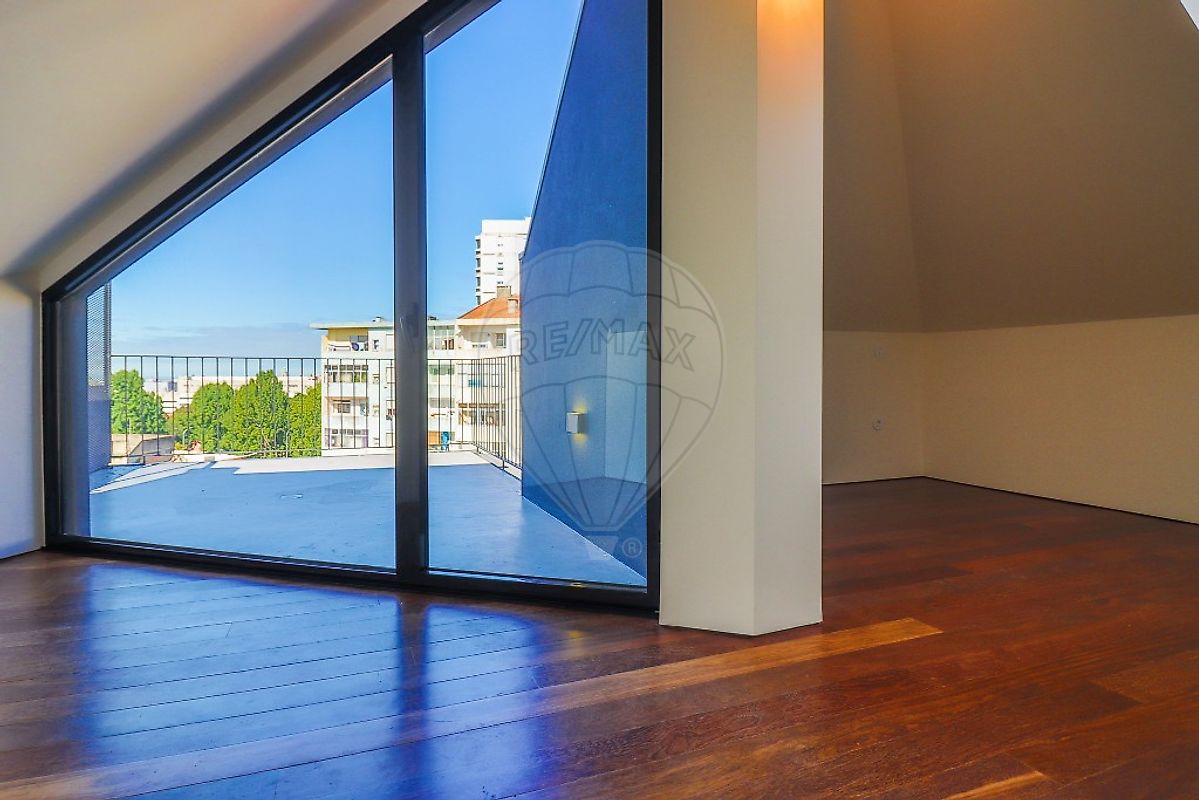 development-picture-0