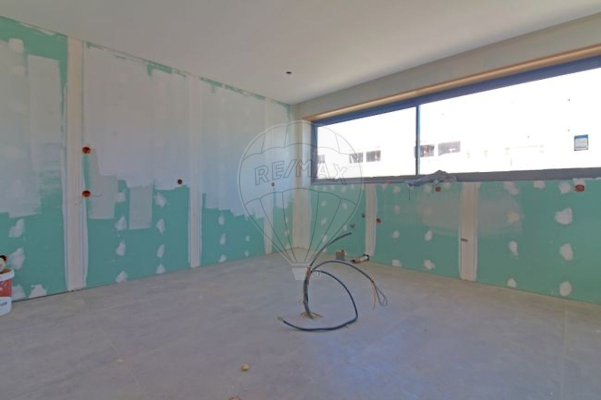 development-picture-0