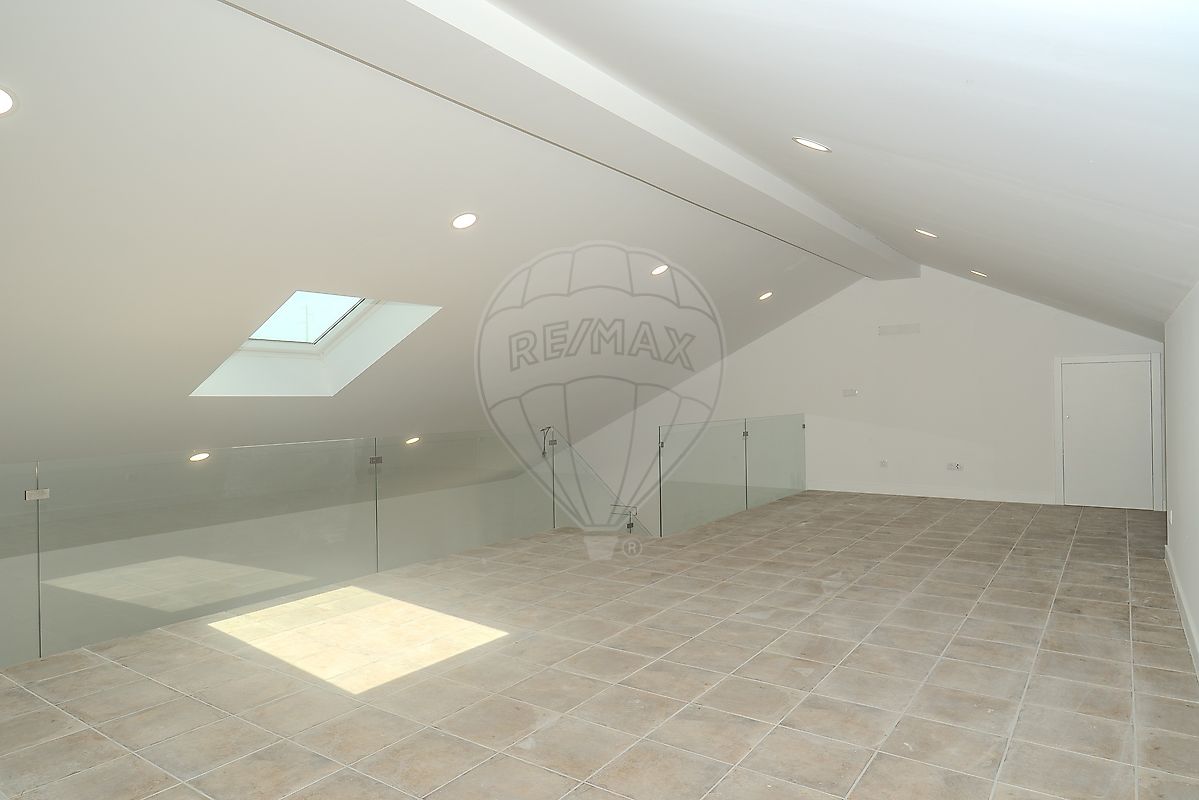listing 120121006-2765 picture-0
