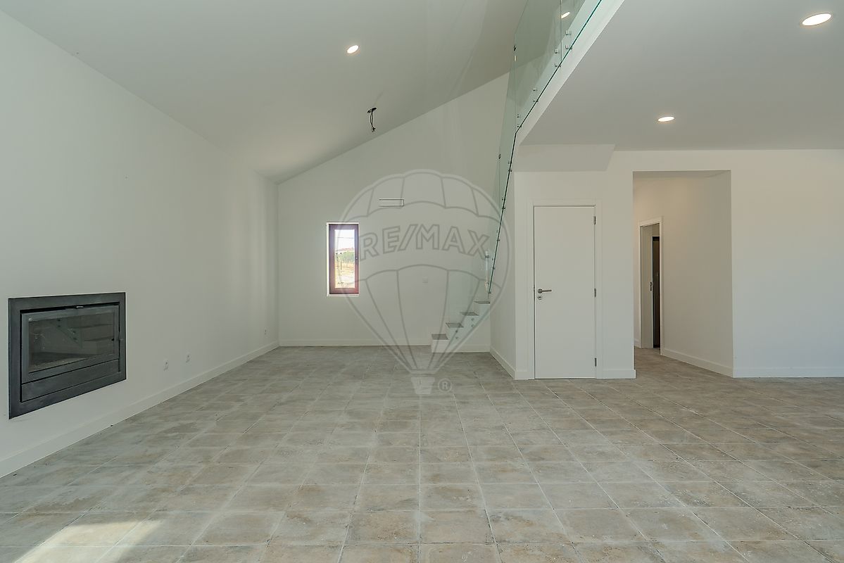 listing 120121006-2765 picture-0