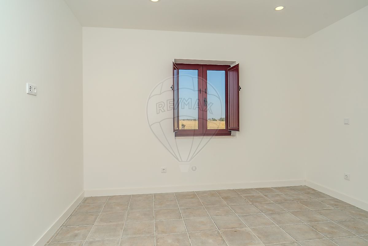 listing 120121006-2765 picture-0