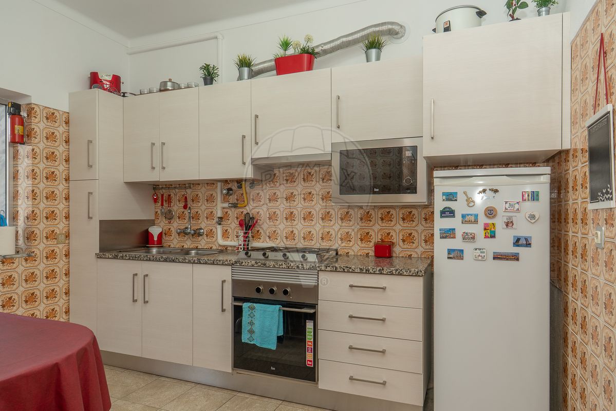 listing 120121055-2258 picture-0