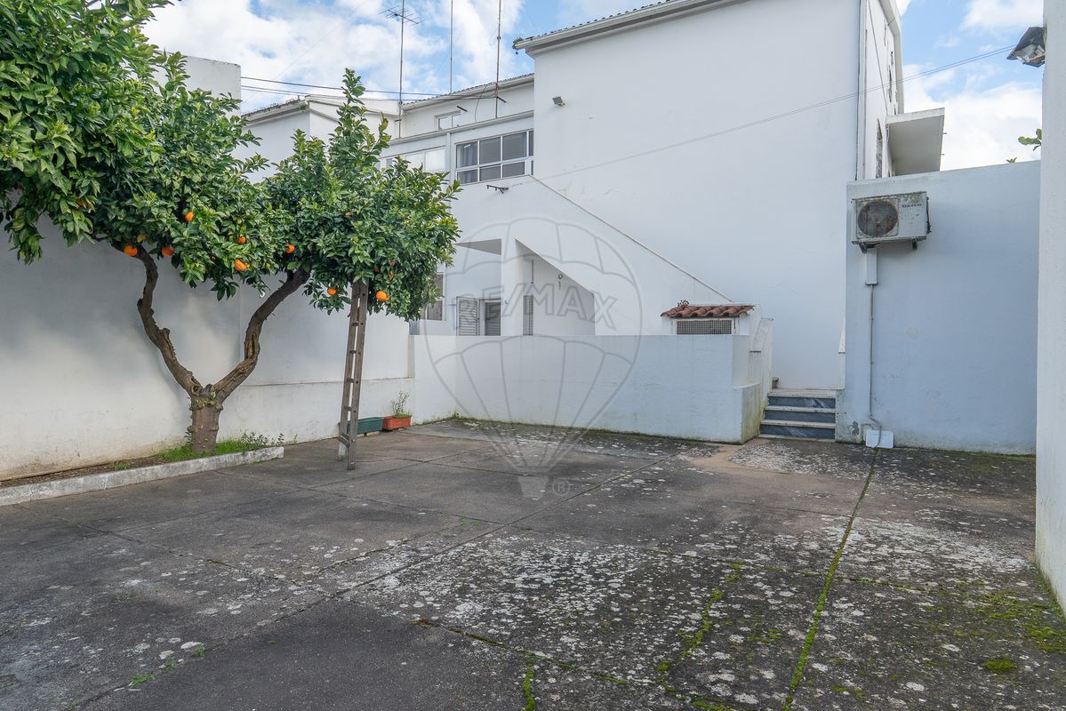 listing 120121055-2258 picture-0
