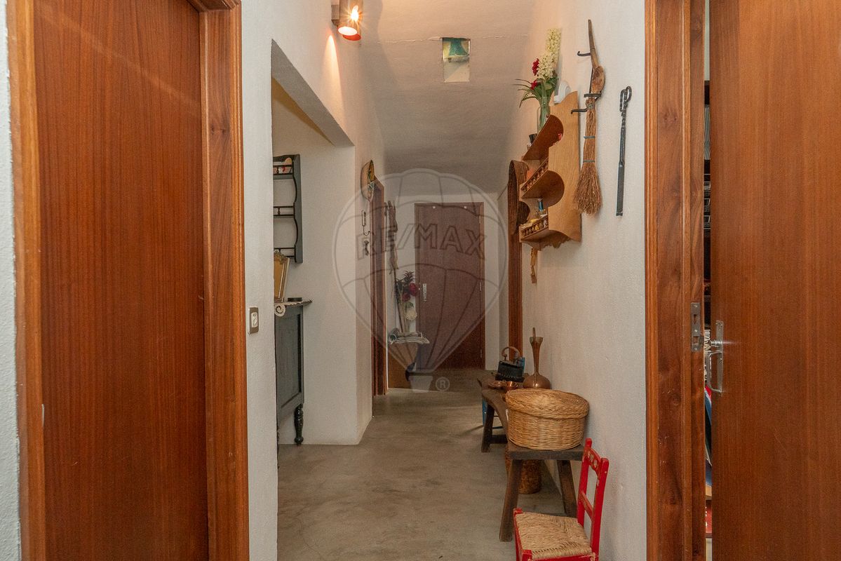 listing 120121055-2258 picture-0