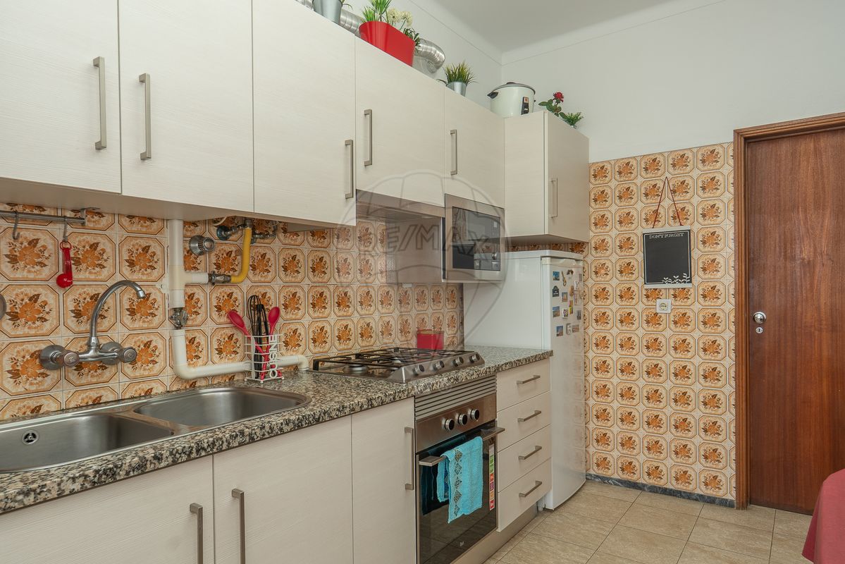 listing 120121055-2258 picture-0