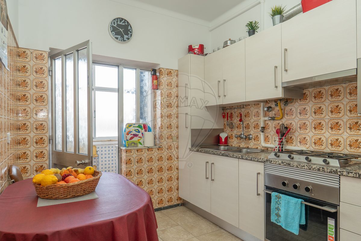 listing 120121055-2258 picture-0