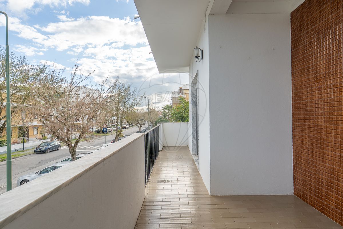 listing 120121055-2258 picture-0
