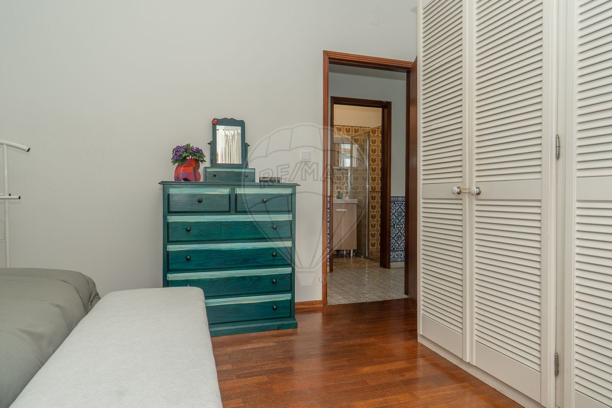 listing 120121055-2258 picture-0