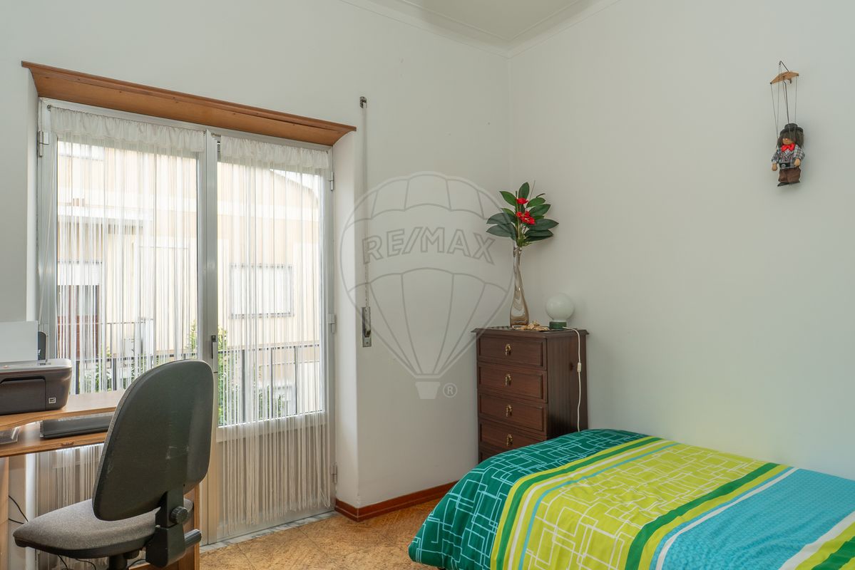 listing 120121055-2258 picture-0