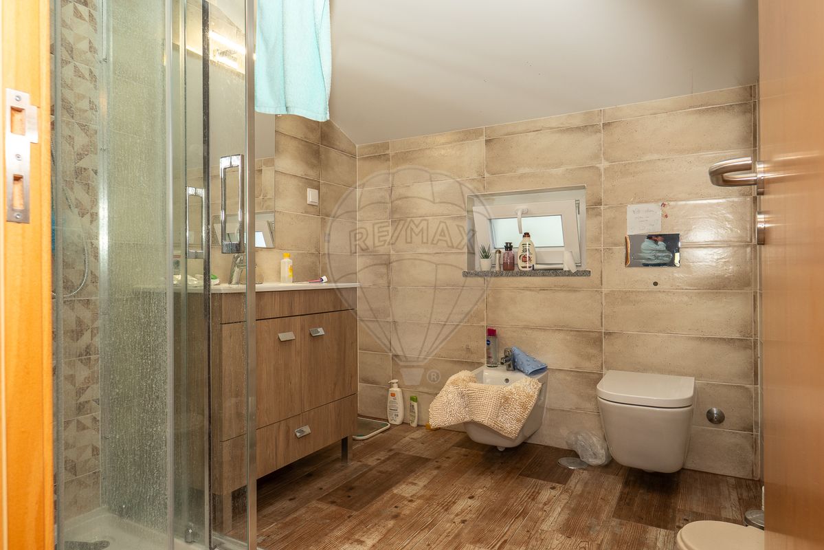 listing 120121213-64 picture-0