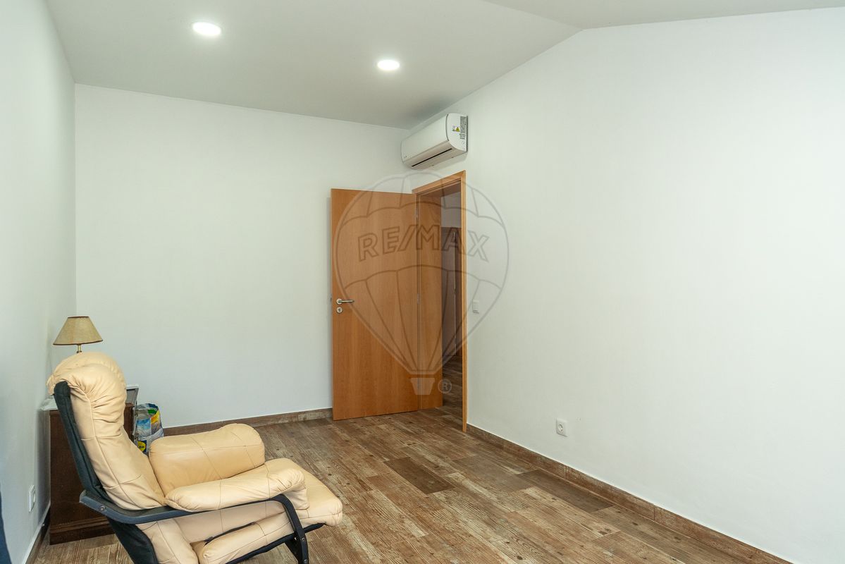 listing 120121213-64 picture-0