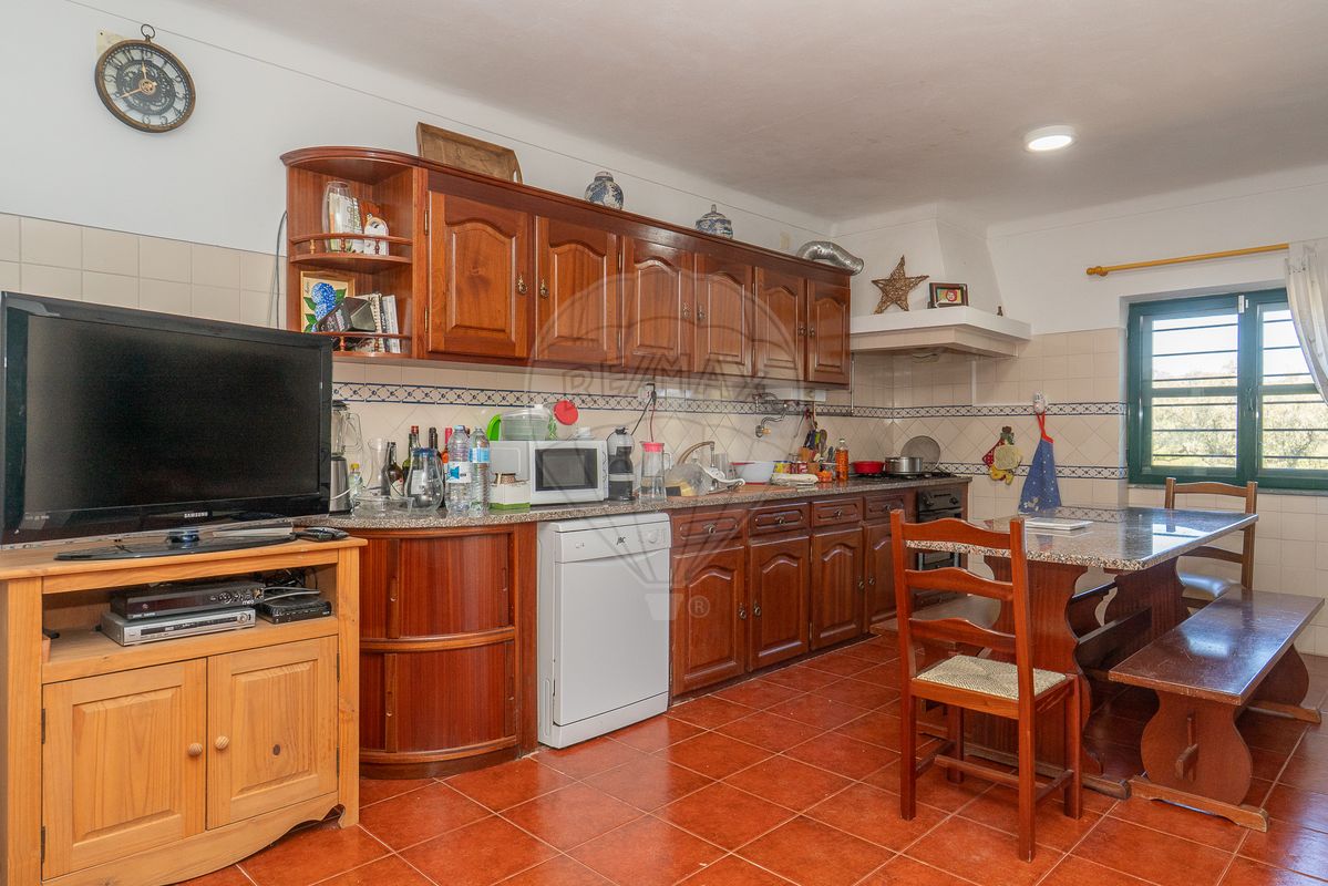 listing 120121213-64 picture-0