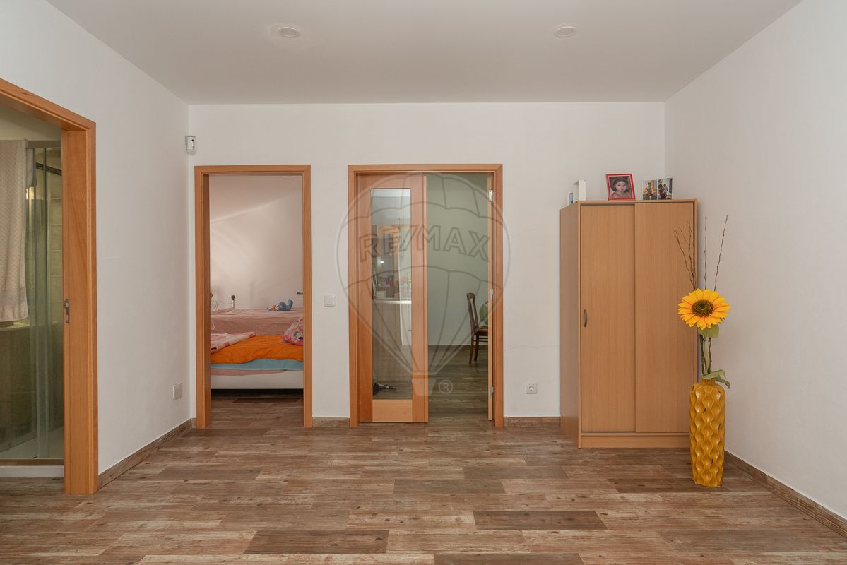 listing 120121213-64 picture-0