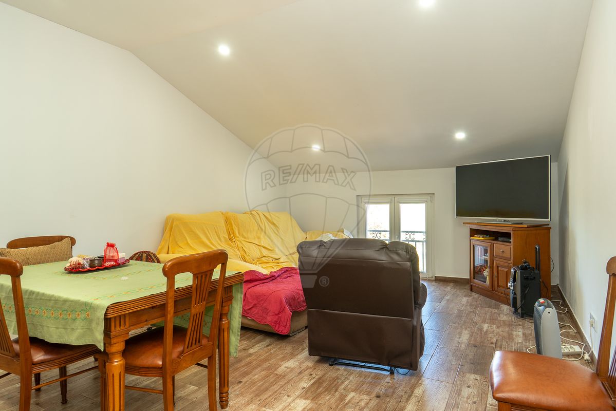 listing 120121213-64 picture-0