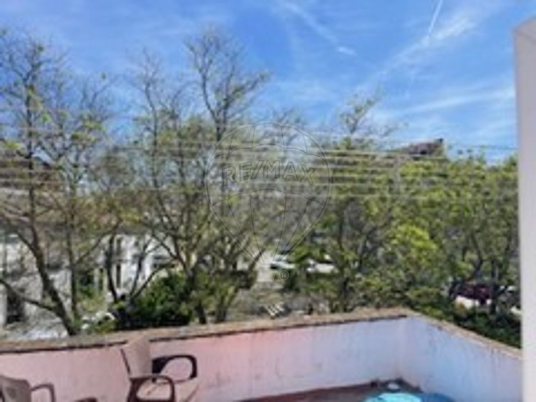 listing 120121235-109 picture-0