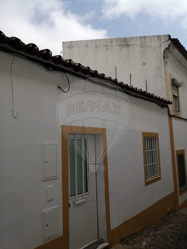 Moradia T2 à venda em Évora