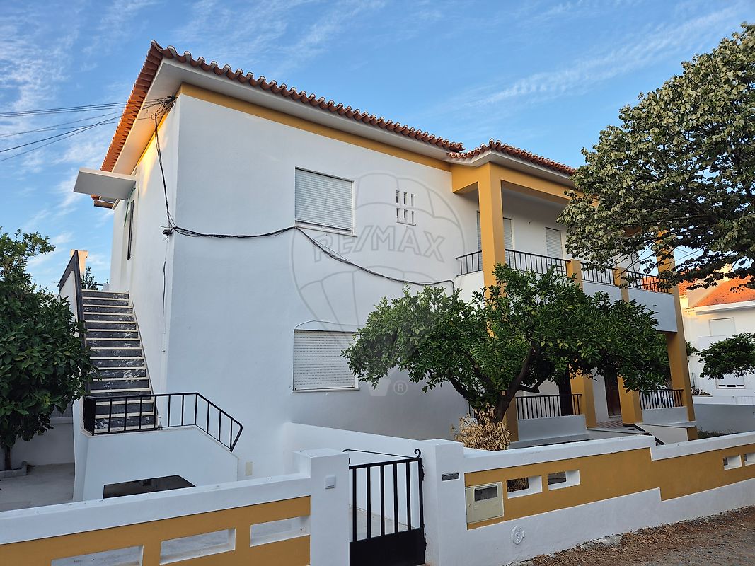 Apartamento T3 à venda em Évora