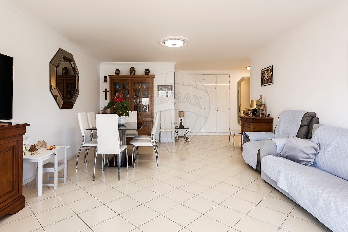 listing 120141048-2806 picture-0
