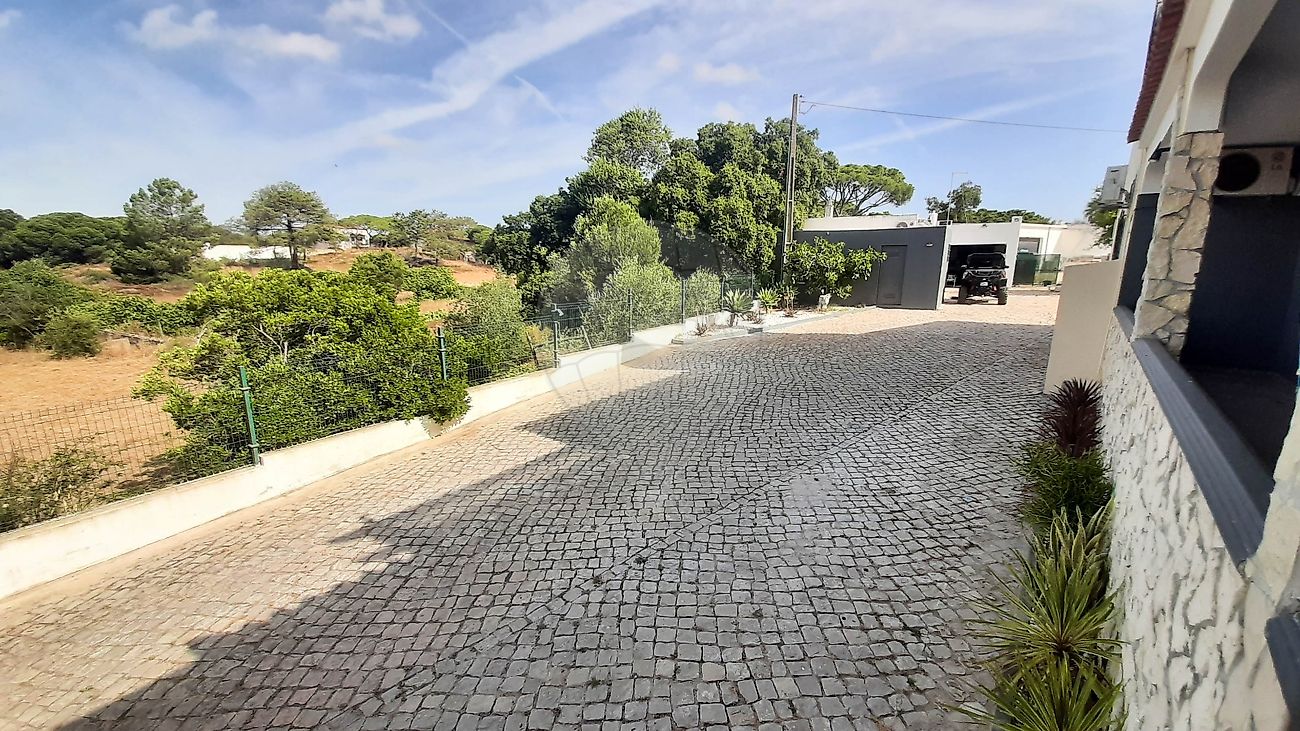 listing 120141071-738 picture-0