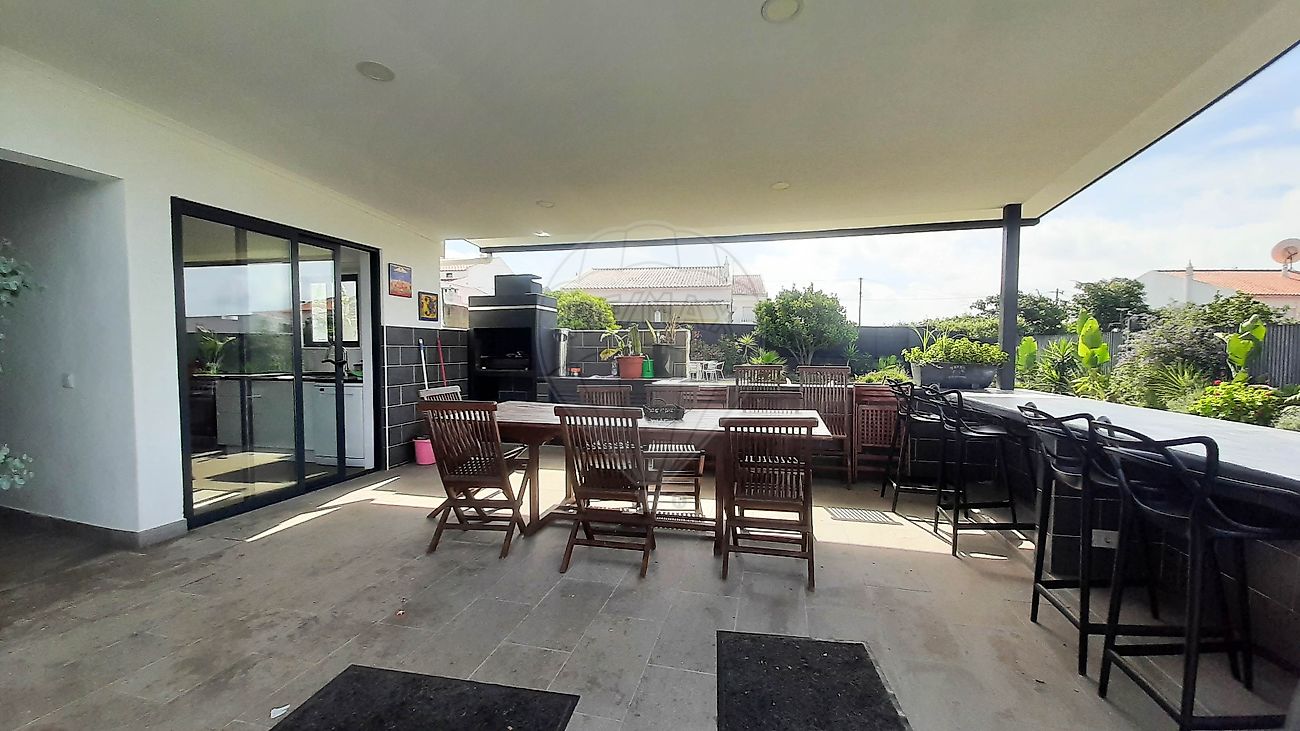 listing 120141071-738 picture-0